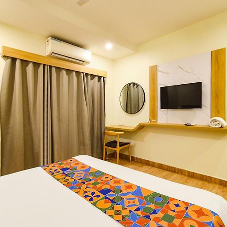 Fabhotel White Ridge - Kondapur Kondapur  Exterior photo