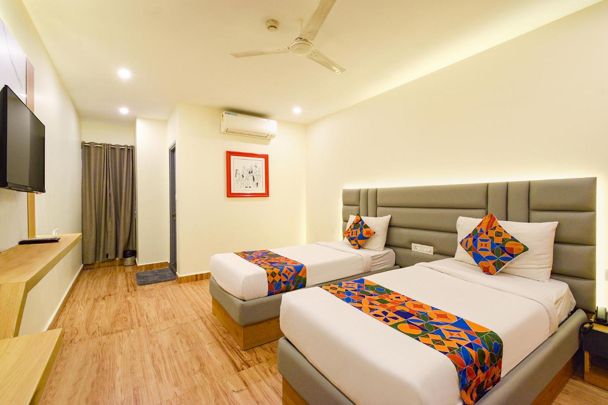 Fabhotel White Ridge - Kondapur Kondapur  Exterior photo